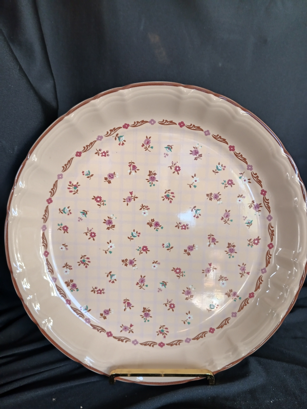 Mikasa Pink Floral Scalloped Ceramic Dinner Plate